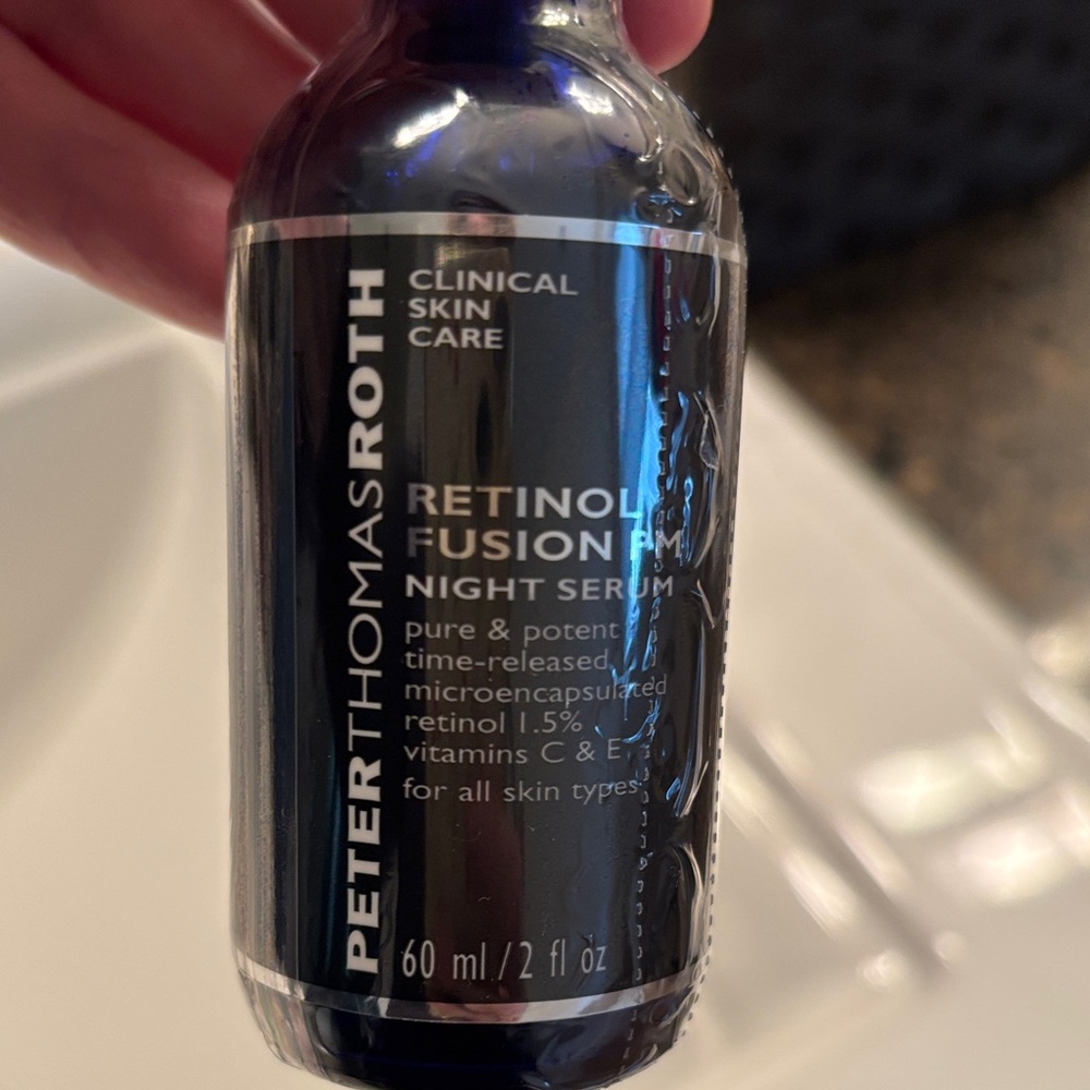 NWT - retinol -Peter Thomas Roth Retinol Fusion PM Night Serum - Dark Blue
